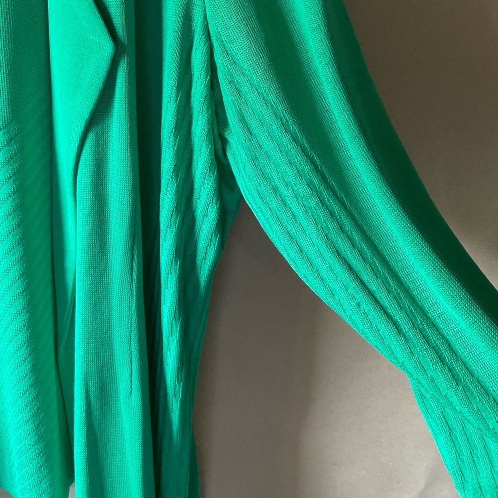 Ming Wang cardigan. Open front. Green. Size 1X - Picture 3 of 11